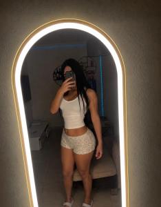613193319: Chica busca chico en Málaga