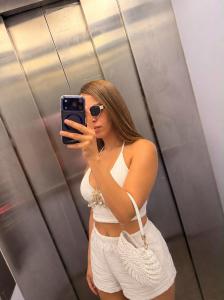 602677779: Chica busca chico en La Coruña