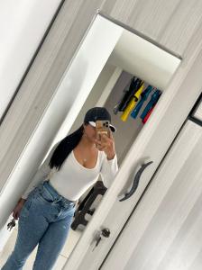 647317722: Chica busca chico en Orense