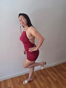613806270: Chica busca chico en Madrid