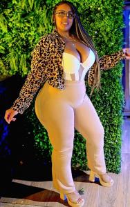 631184746: Chica busca chico en Madrid