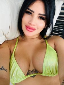647130578: Chica busca chico en Barcelona