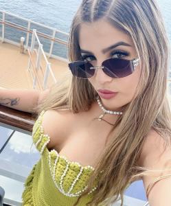 633016318: Chica busca chico en Ibiza