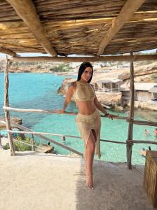 672845754: Chica busca chico en Madrid
