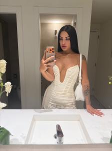 672845754: Chica busca chico en Madrid