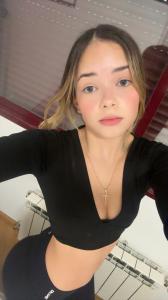 645807318: Chica busca chico en Granada