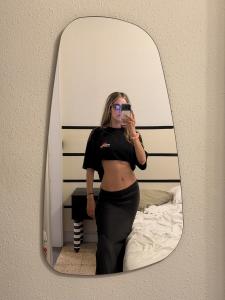 667048001: Chica busca chico en Alicante