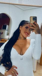 647130578: Chica busca chico en Barcelona