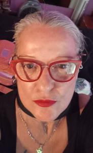 634748491: Chica busca chico en Valencia