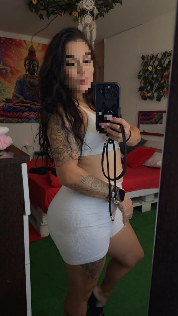 Chica busca chico en Almería: 