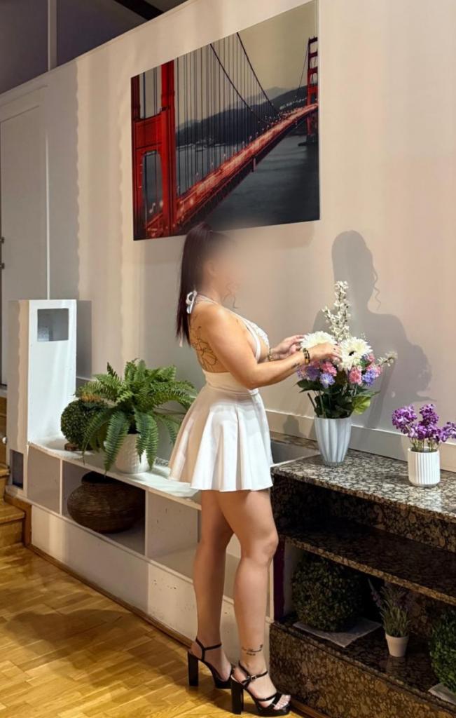 Chica busca chico en Granada: Chica busca chico
