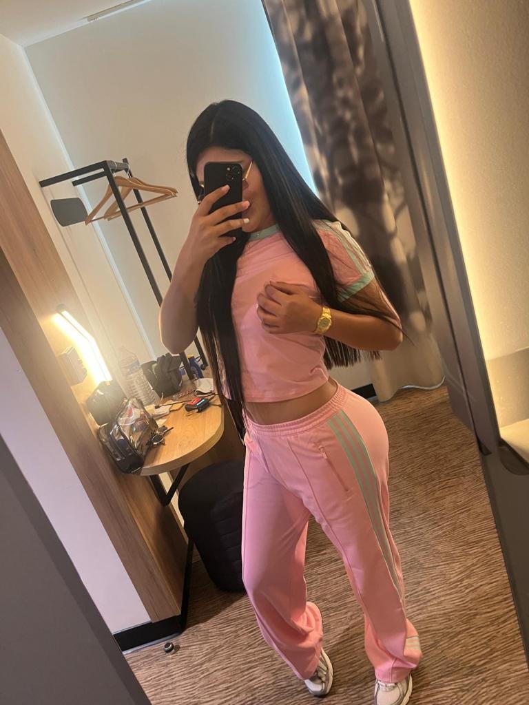613193319: Chica busca chico en Málaga