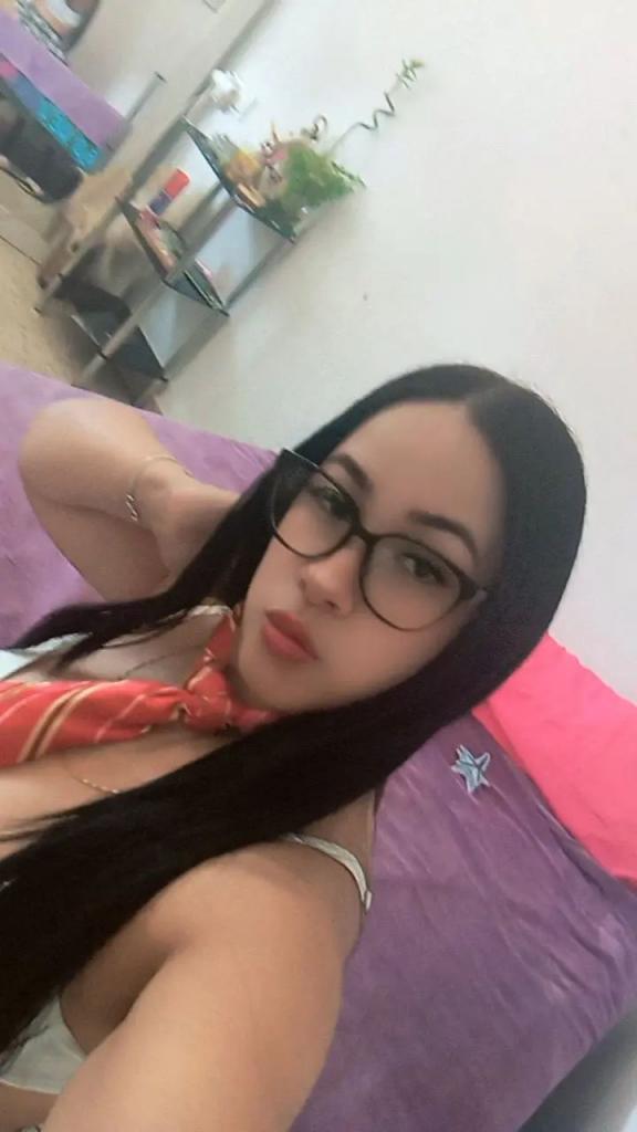 Chica busca chico en Cádiz: 