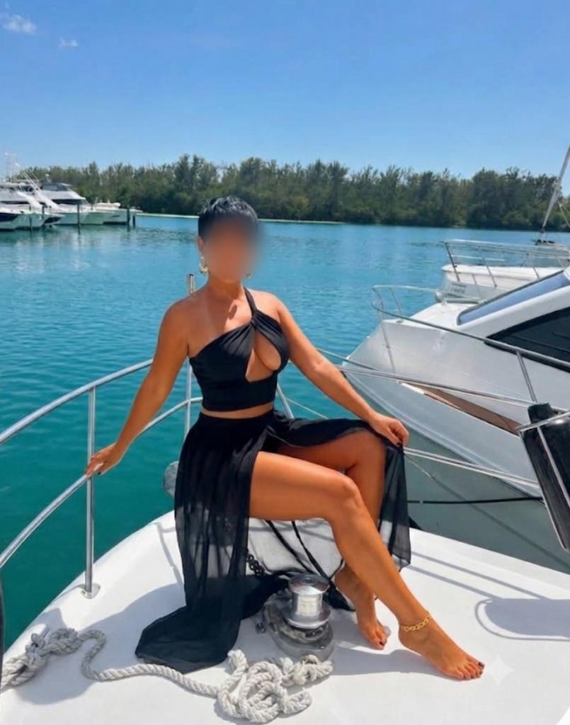 614651907: Chica busca chico en Murcia
