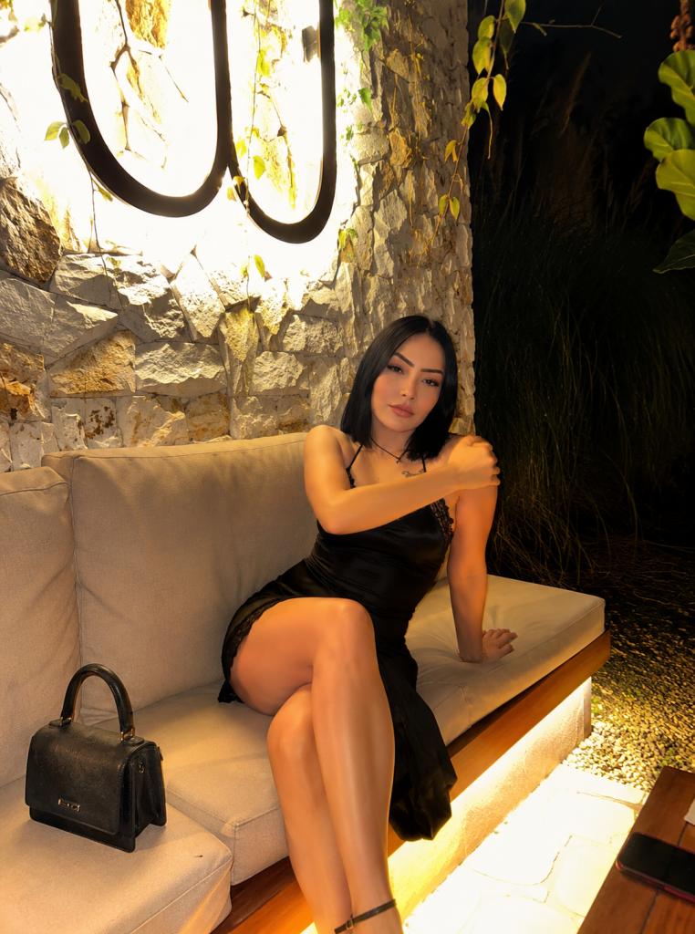 632262744: Chica busca chico en Madrid
