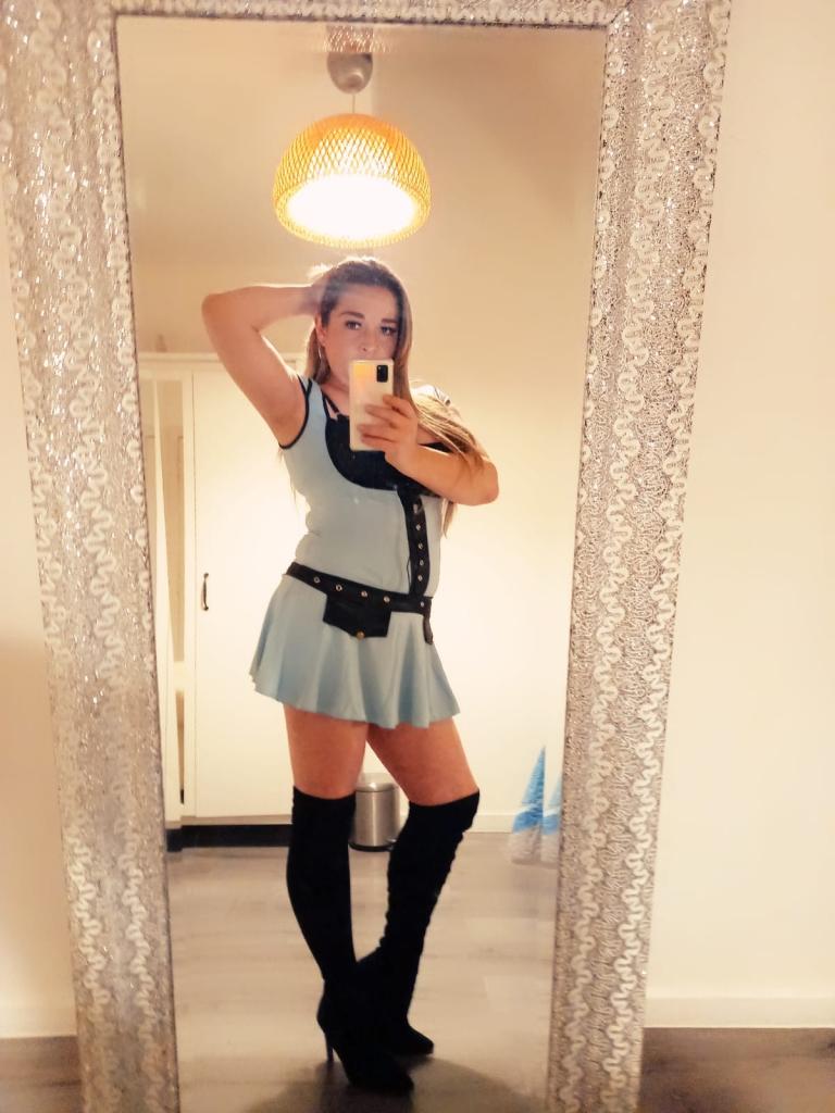 631519967: Chica busca chico en Málaga