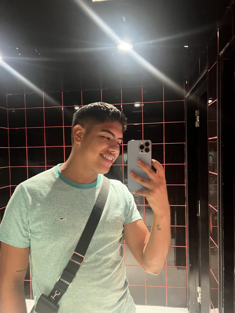 632263071: Chico busca chica en Mallorca