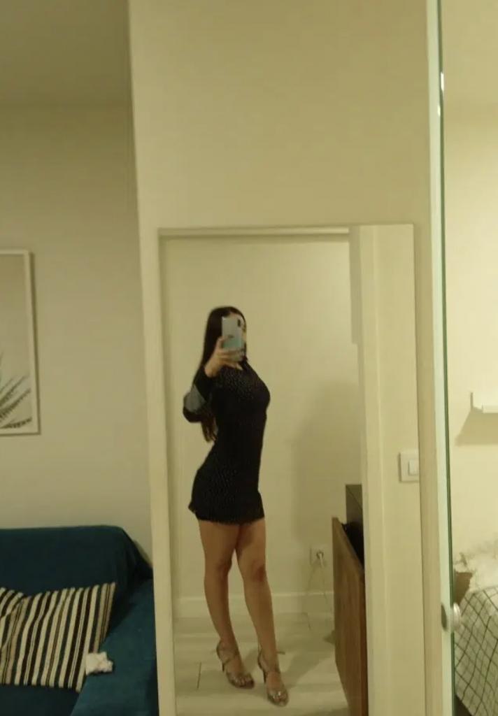 637964582: Chica busca chico en Alicante
