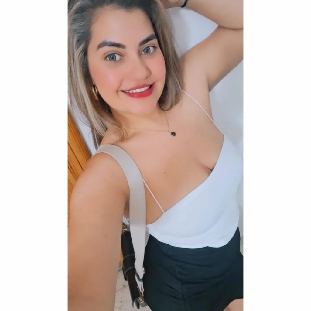 662523315: Chica busca chico en Málaga