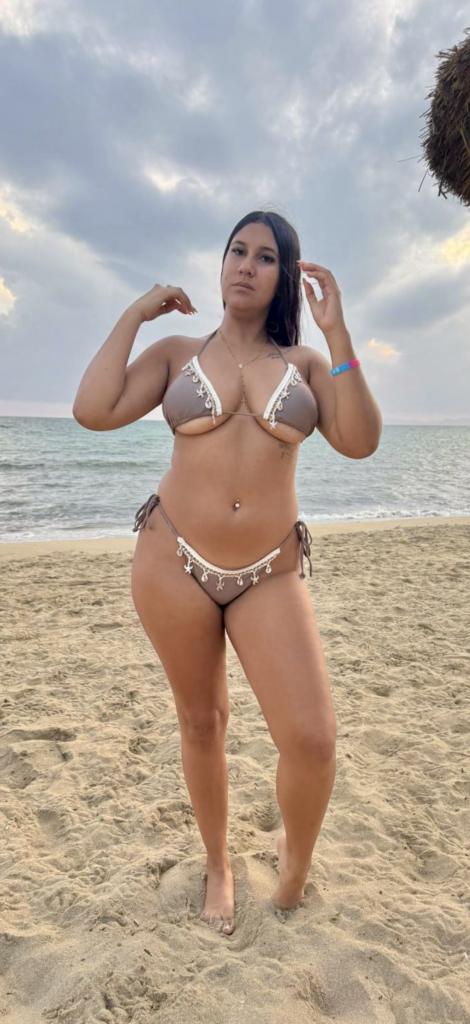 671783955: Chica busca chico en Barcelona