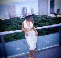 633016318: Chica busca chico en Ibiza