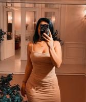 637769245: Chica busca chico en Madrid