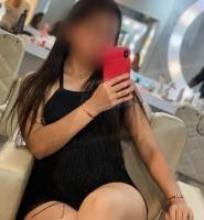 661929283: Chica busca chico en Sevilla