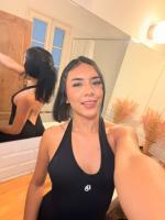 631137410: Chica busca chico en Barcelona