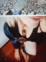 672961378: Chica busca chico en Gerona