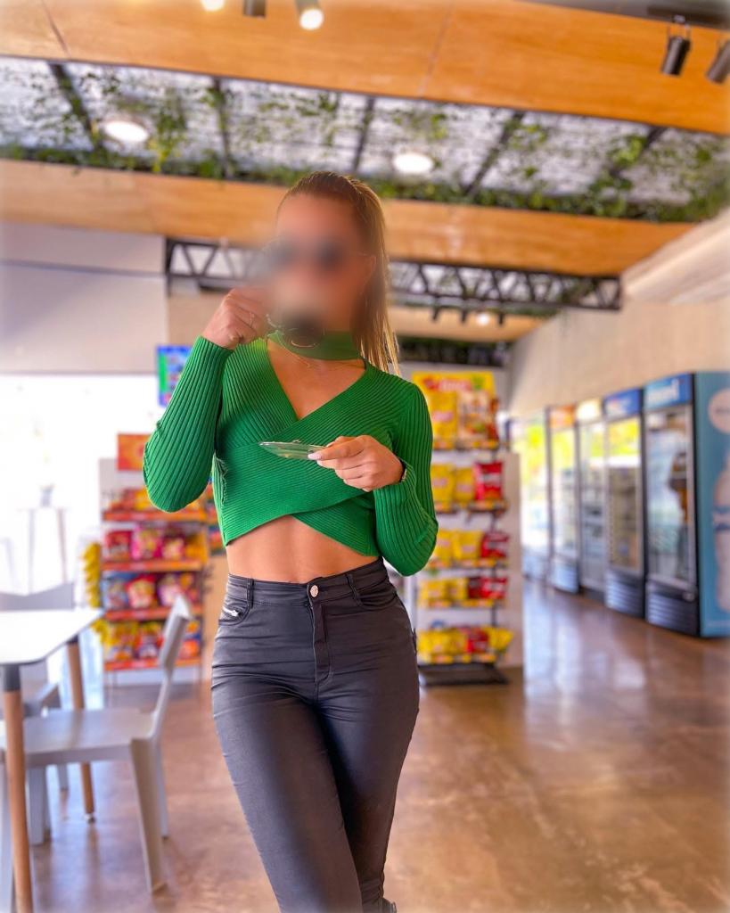 604948887: Chica busca chico en Valencia