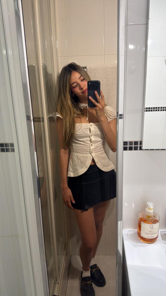 667048001: Chica busca chico en Alicante