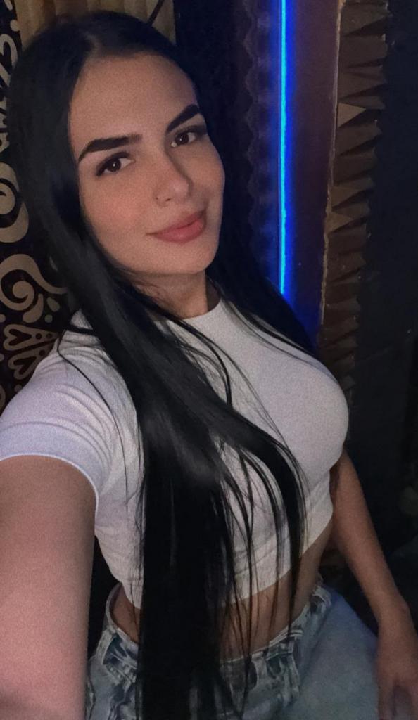 611263693: Chica busca chico en Tarragona