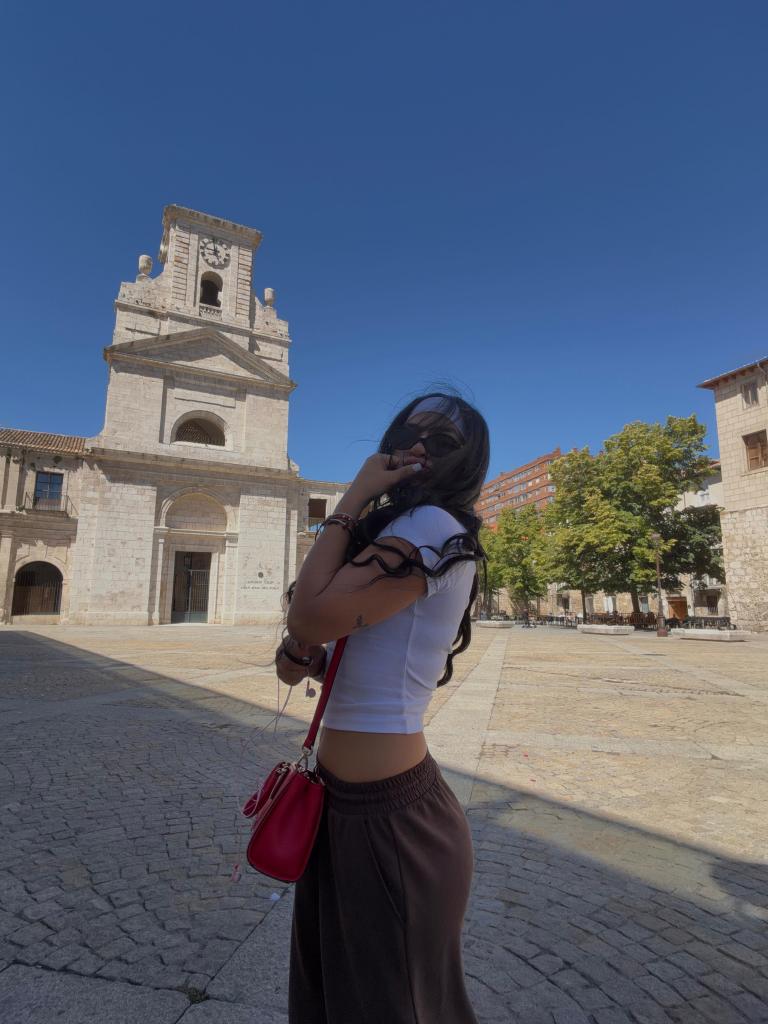 614545618: Chica busca chico en Salamanca