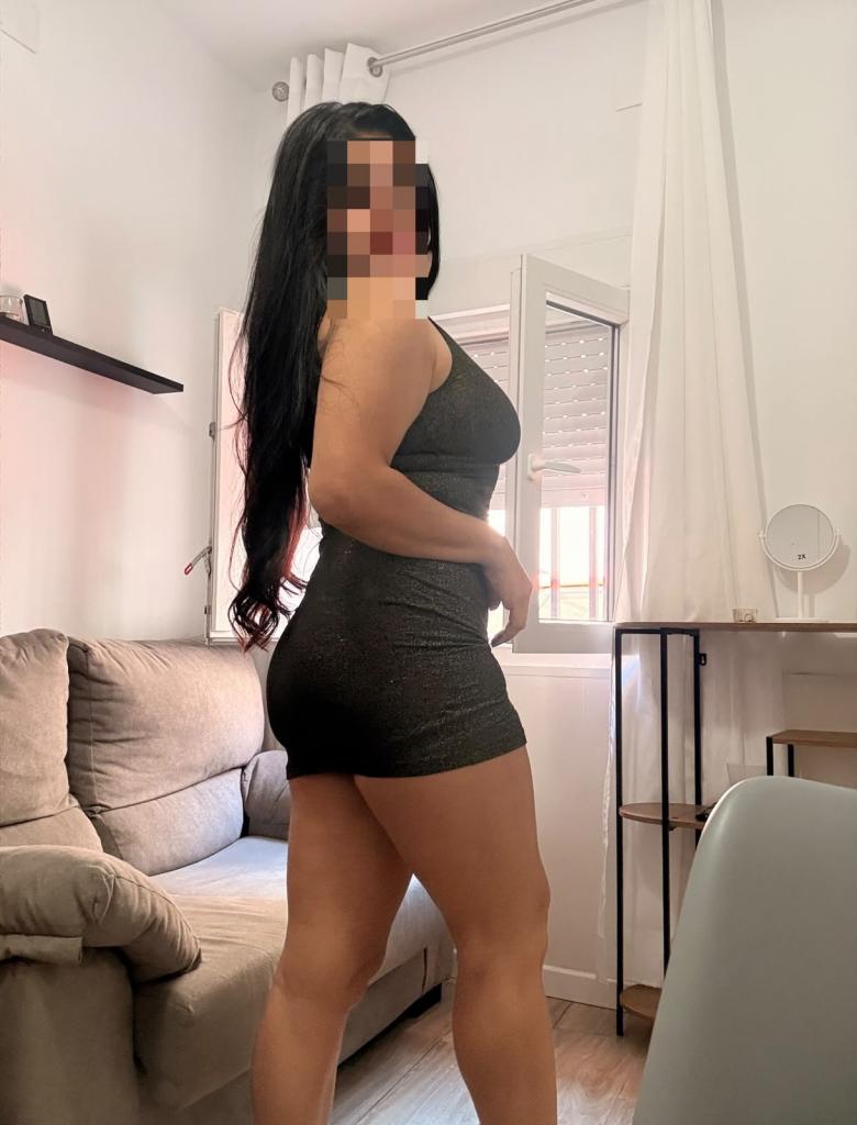 647723570: Chica busca chico en Cáceres