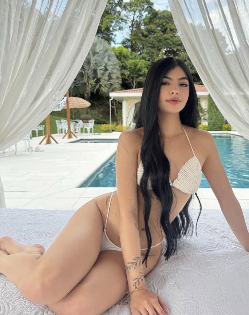 637809892: Chica busca chico en Barcelona