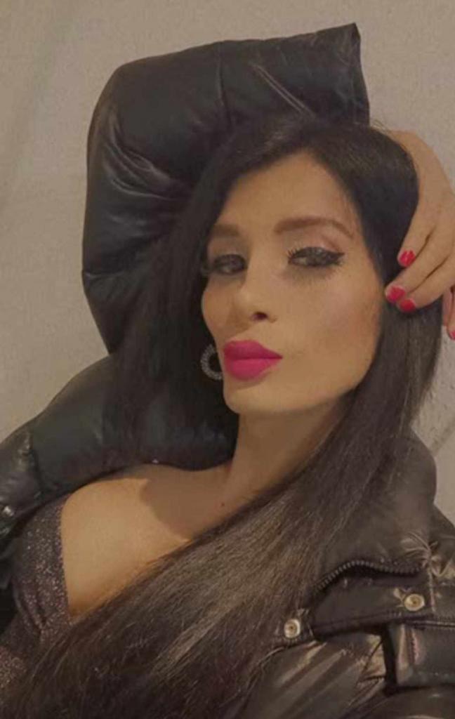 631131408: Transexual en Madrid