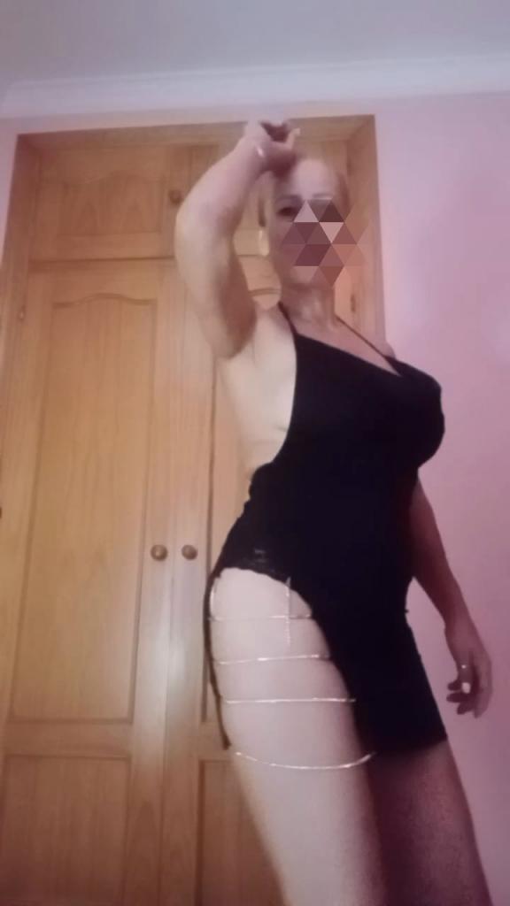 Chica busca chico en Cádiz: 
