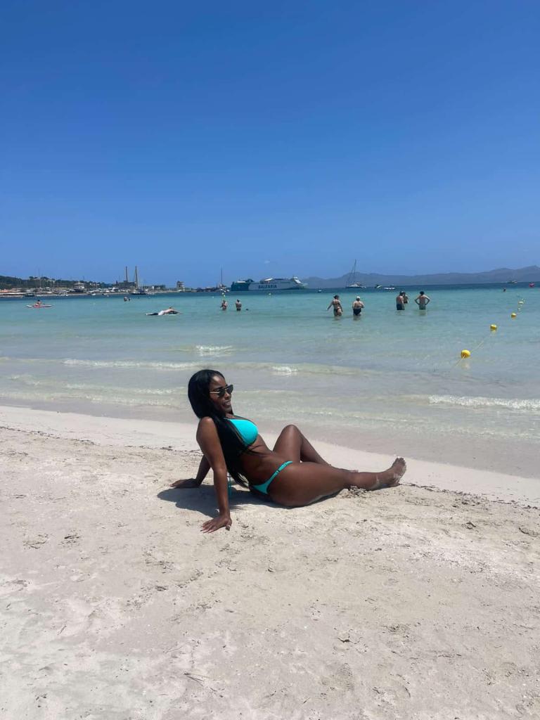 Chica busca chico en Mallorca: 