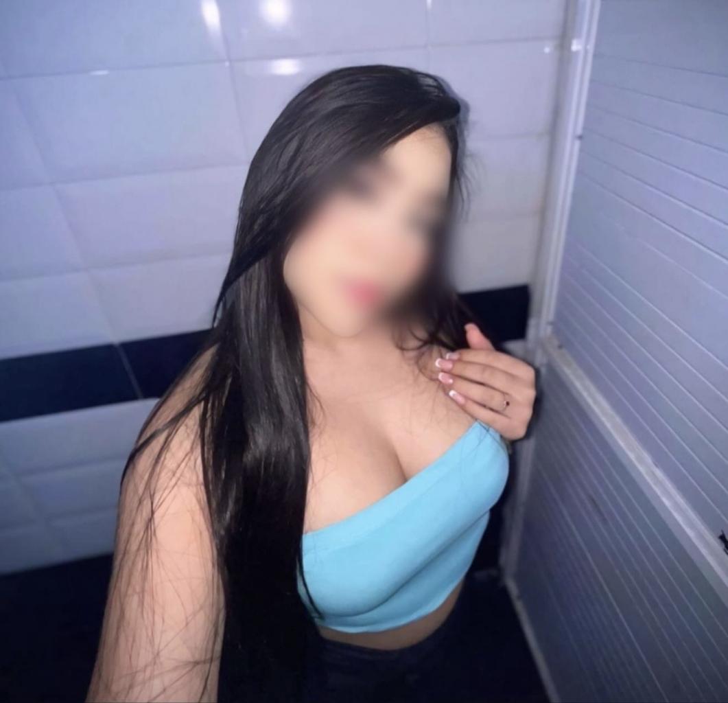 Chica busca chico en Tenerife: 