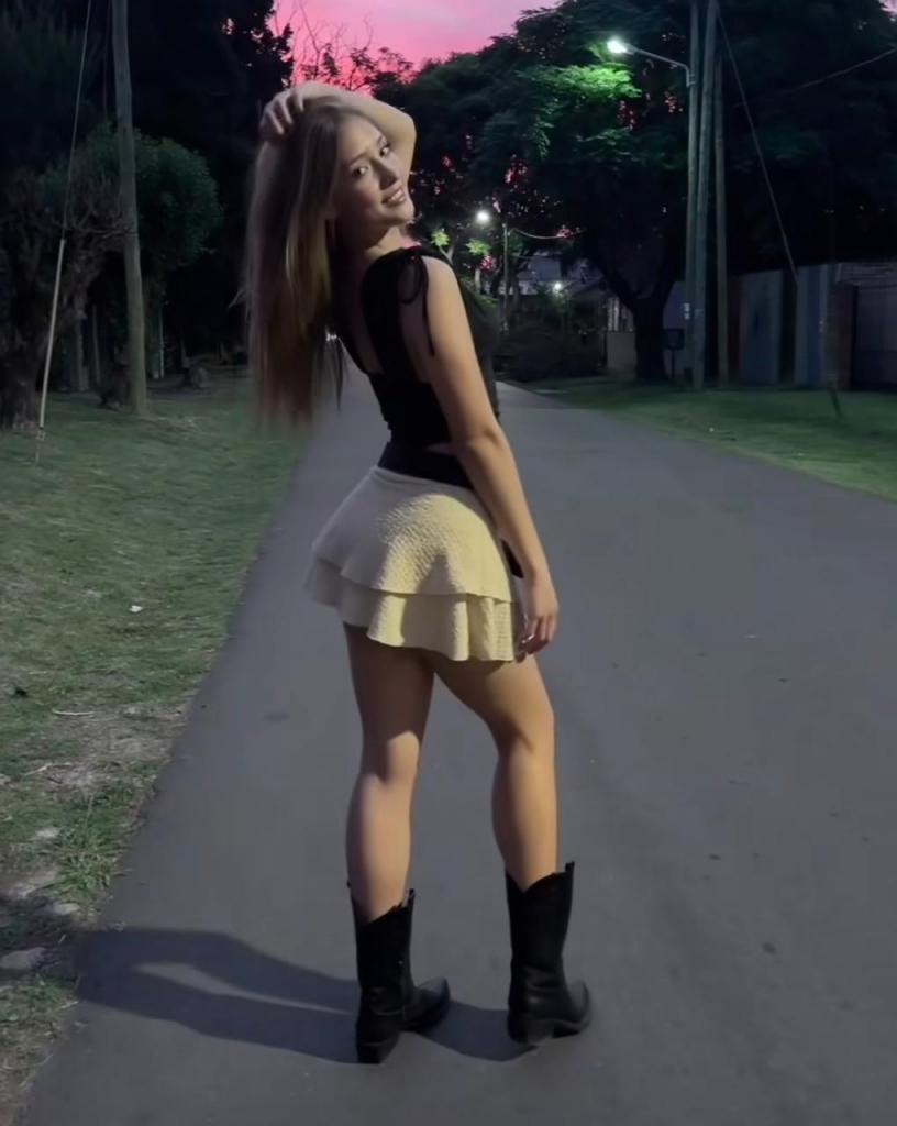 Chica busca chico en Granada: 