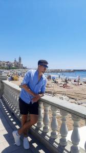 612412527: Chico busca chica en Barcelona