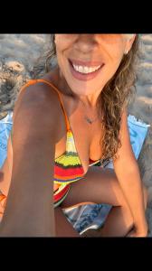 672579528: Chica busca chico en Valencia