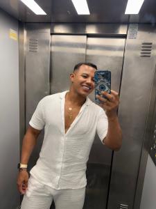 674966448: Chico busca chica en Gerona