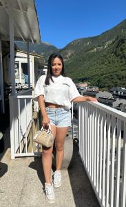 671073976: Chica busca chico en Lérida
