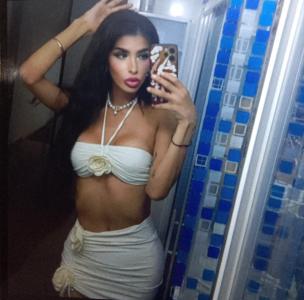 631131408: Transexual en Madrid