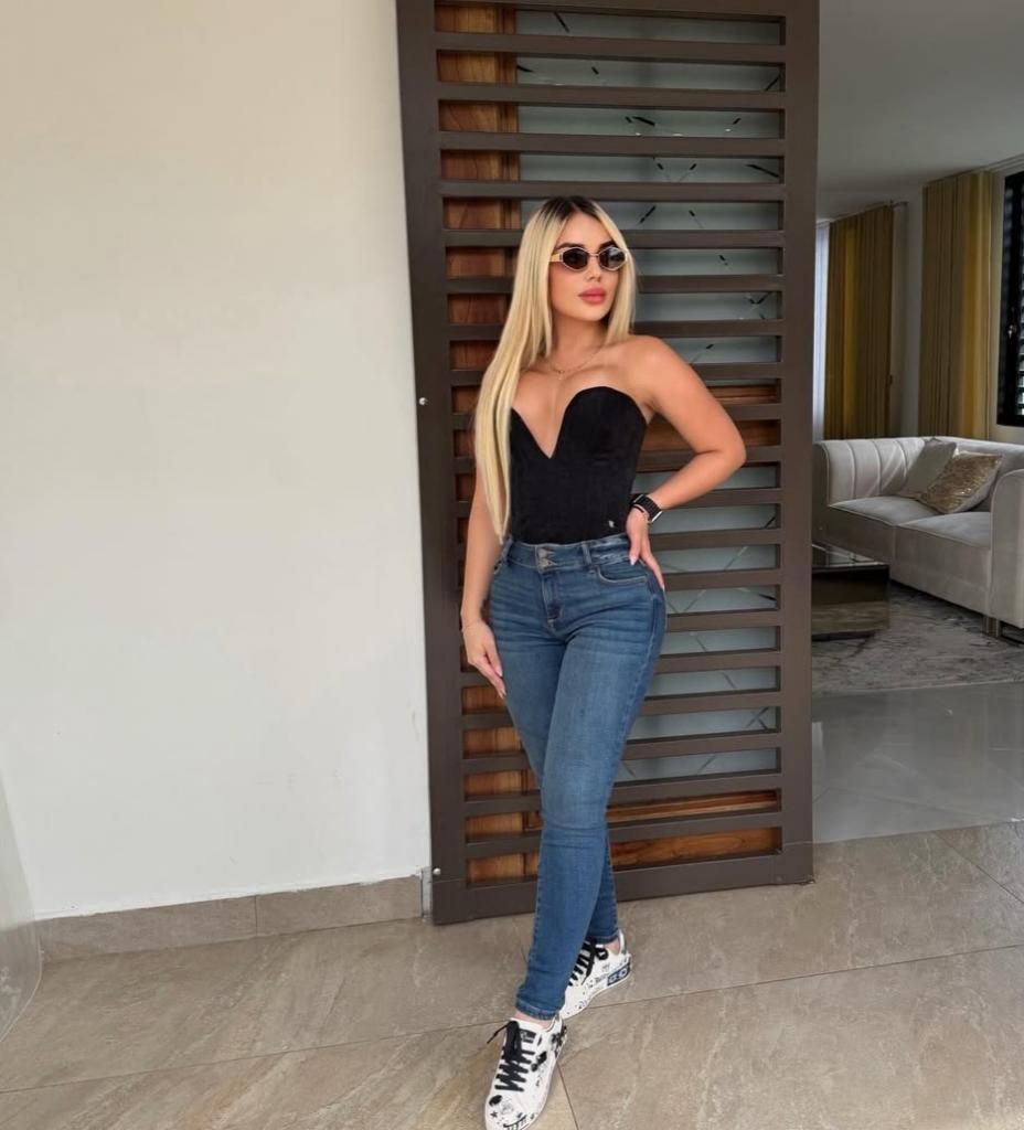 660685737: Chica busca chico en Menorca