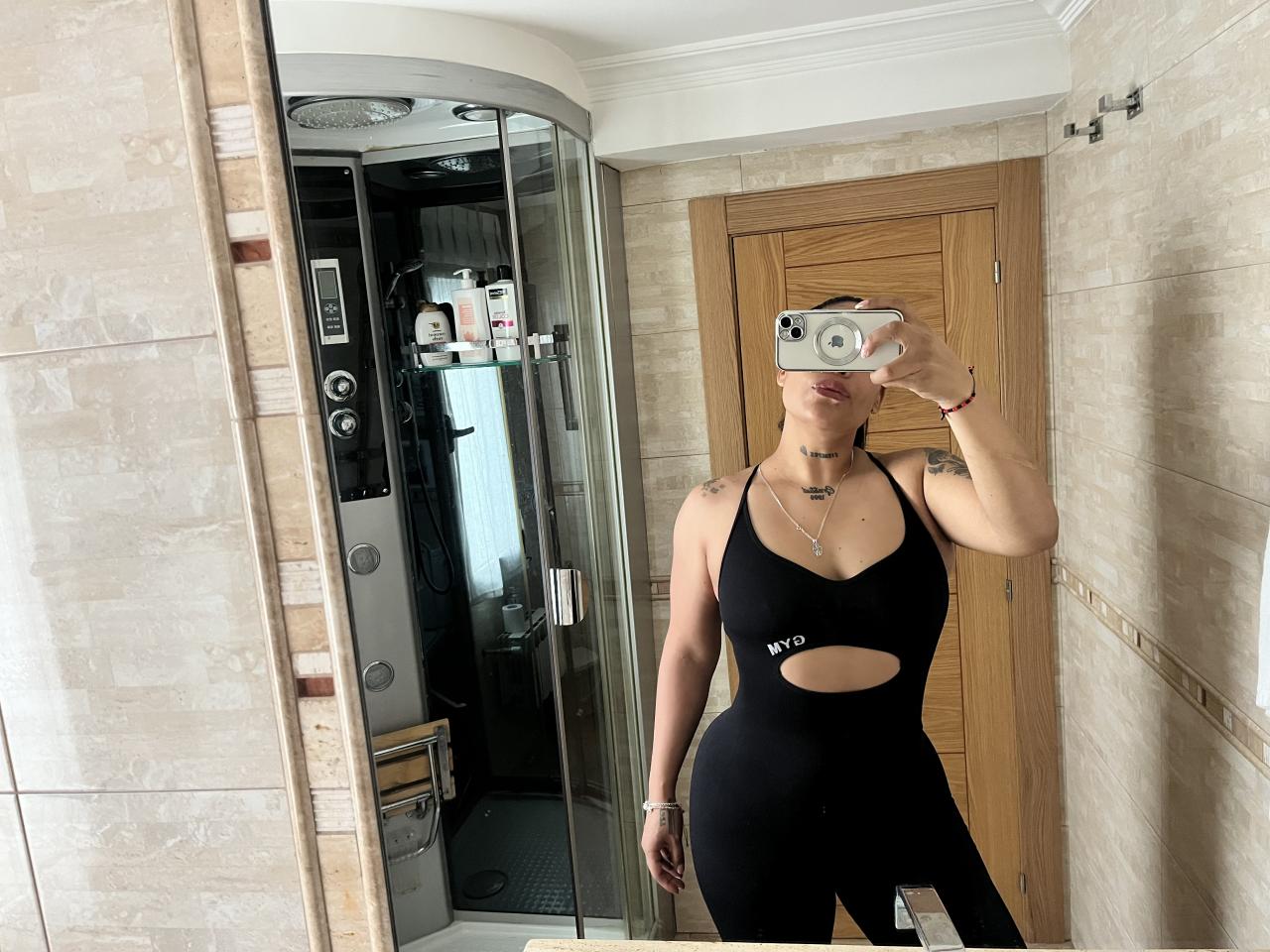 647141636: Chica busca chico en Valencia