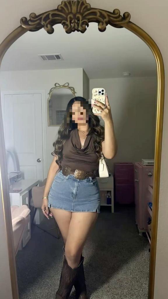 Chica busca chico en Granada: Chica busca chico