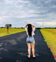613854873: Chica busca chico en Navarra