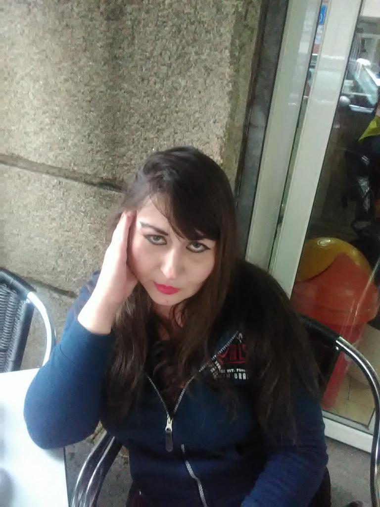 600069983: Chica busca chico en Pontevedra